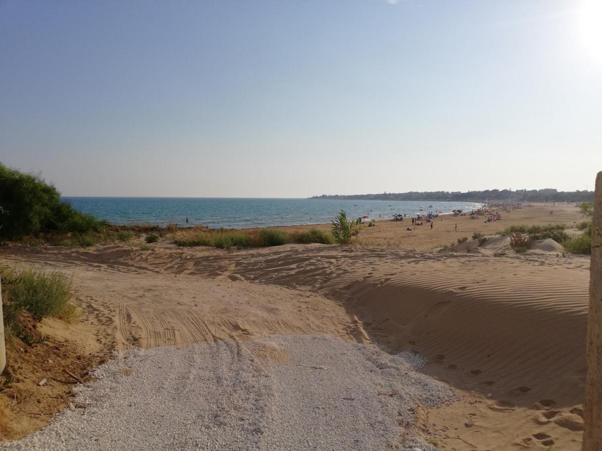 New Rooms On The Beach Pozzallo Exterior foto
