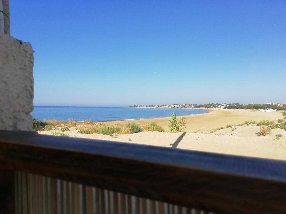 New Rooms On The Beach Pozzallo Exterior foto